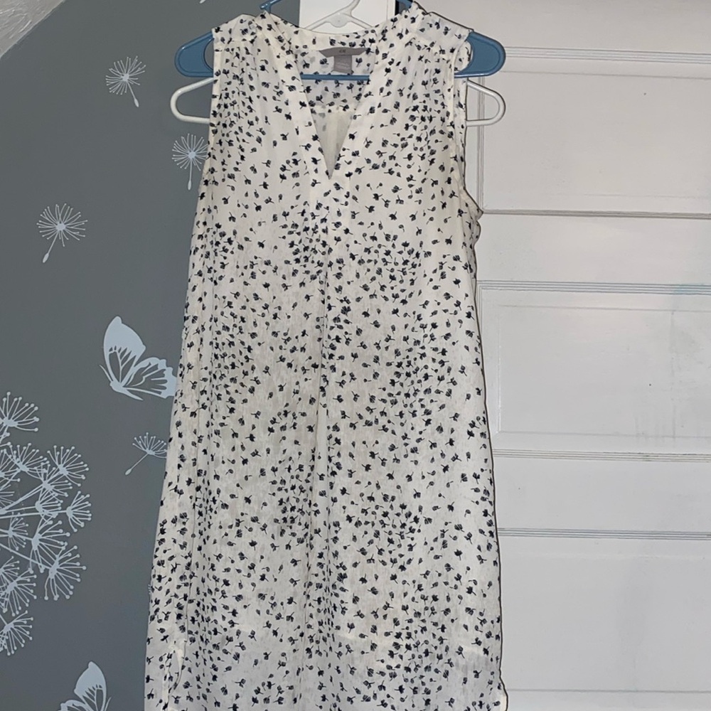 H&M woman’s dress size 6